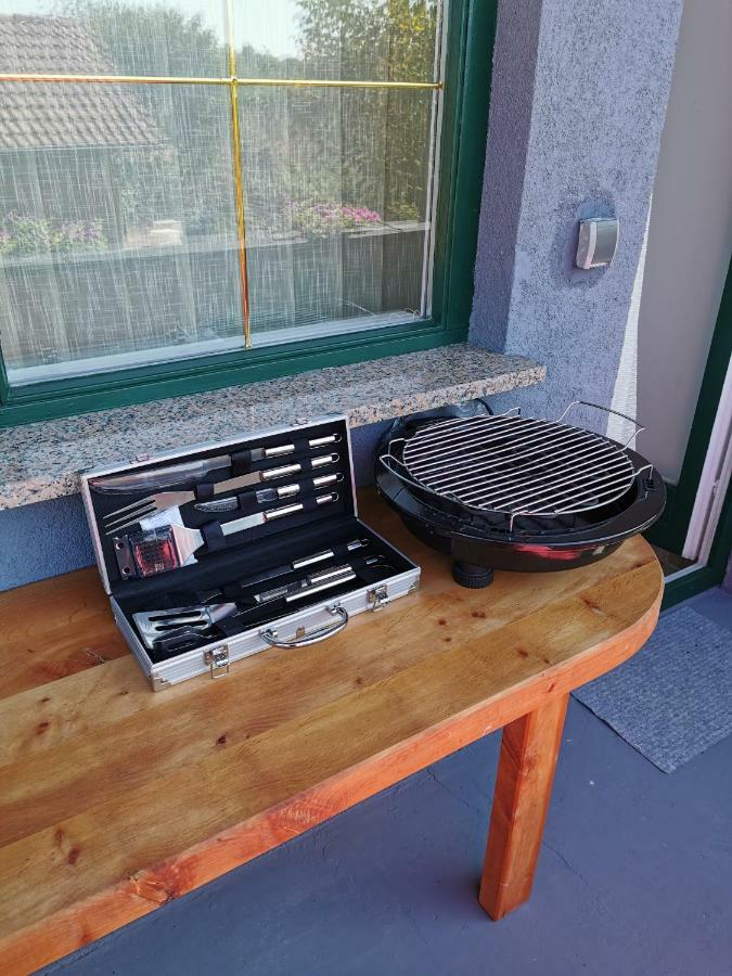 Apartman I Soba Hadela Sveti Martin Na Muri Bagian luar foto